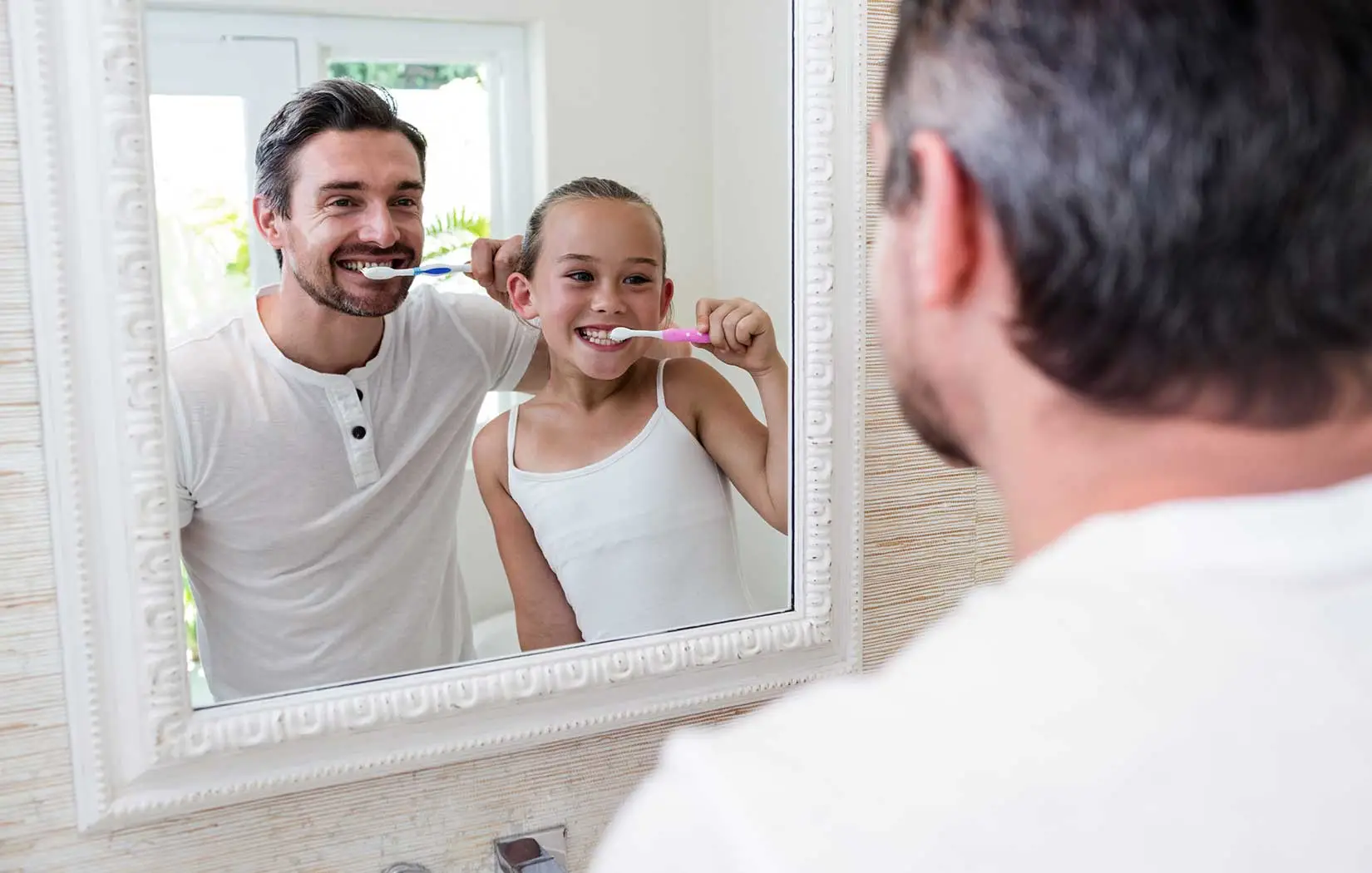 Patients brushing teeth correctly